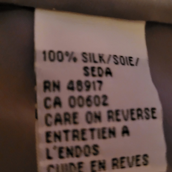 Calvin klien 100% Silk Lavendar Womens Size 12 Button-up Blouse - Picture 5 of 8